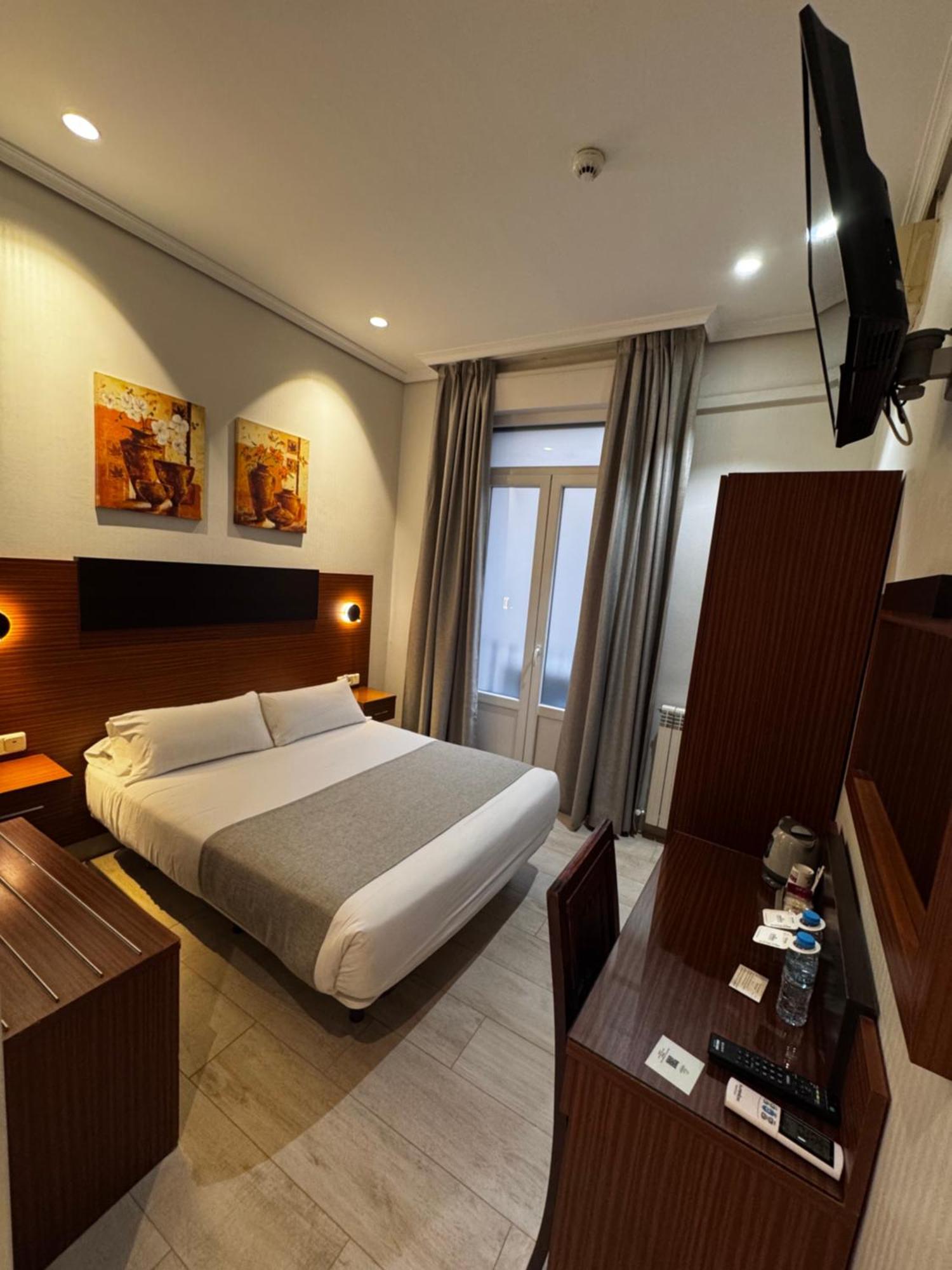Hostal Cervelo — Photos 2
